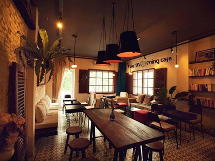 3-Thiết kế quán cafe bằng gỗ đơn giản, thu hút khách hàng